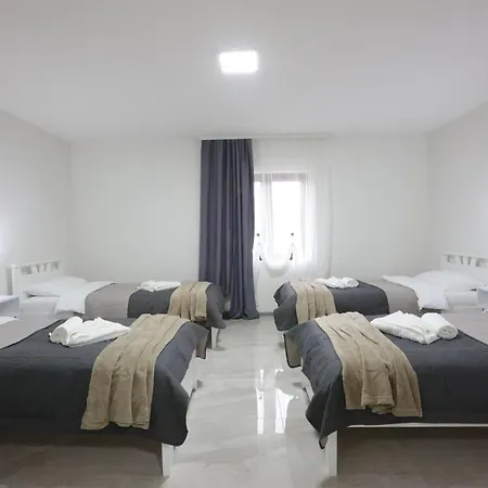 Ivan's アパートホテル