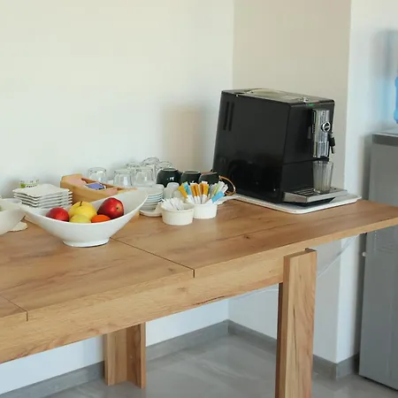 アパートホテル Ivan's