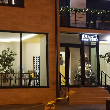 アパートホテル Ivan's