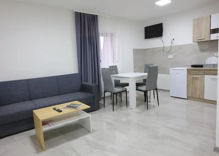 Hotel apartamentowy Ivan's Paraćin