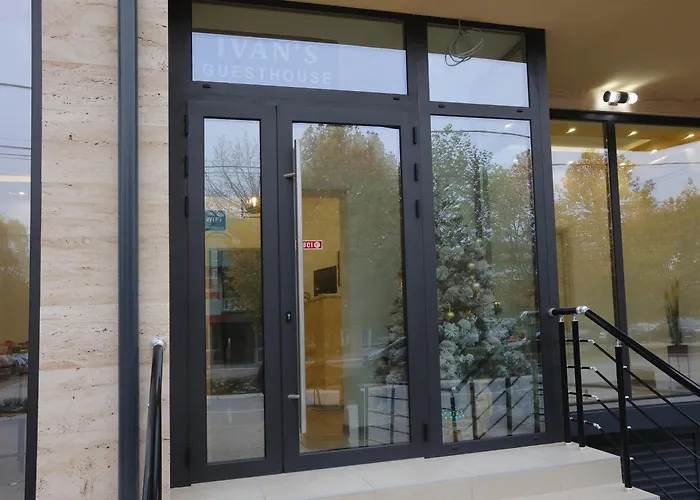 Hotel apartamentowy Ivan's